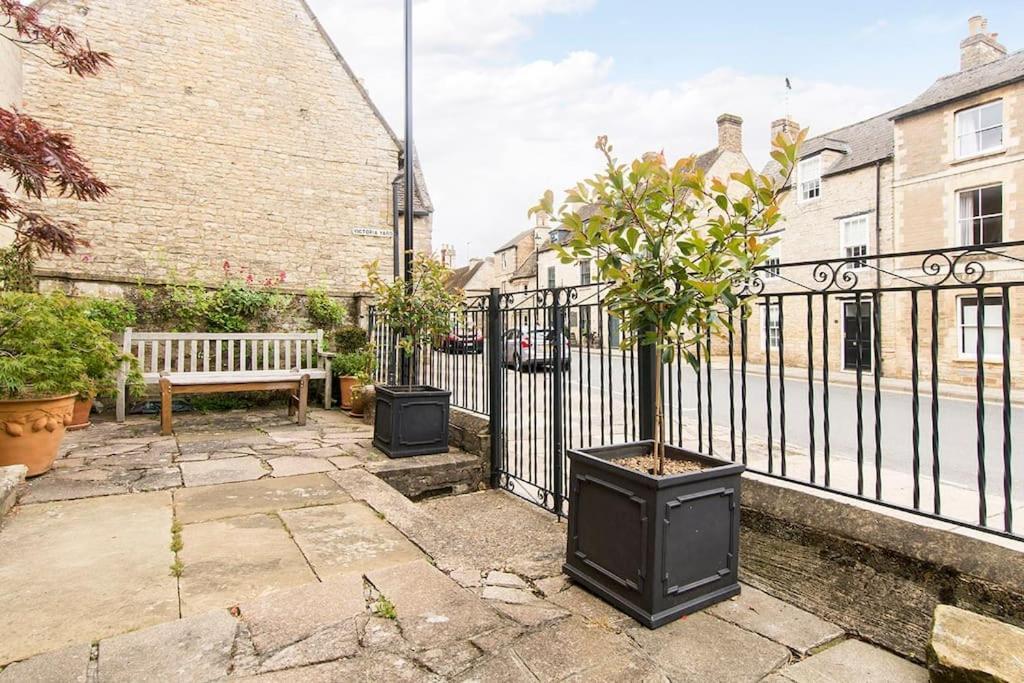 3 Bedroom Converted Chapel In Historic Oundle Exterior foto
