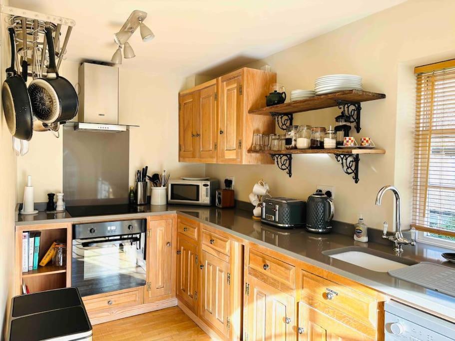 3 Bedroom Converted Chapel In Historic Oundle Exterior foto